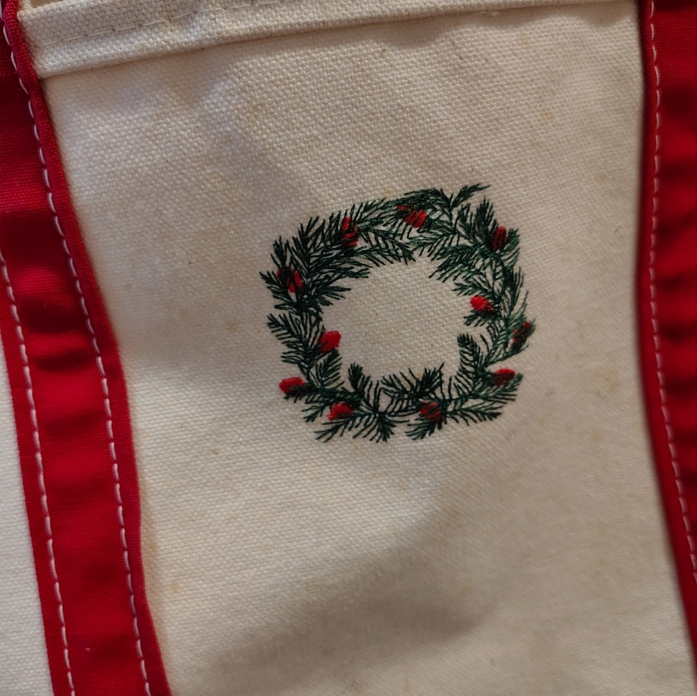 L.L. Bean Boat And Tote - Picture 3 of 8